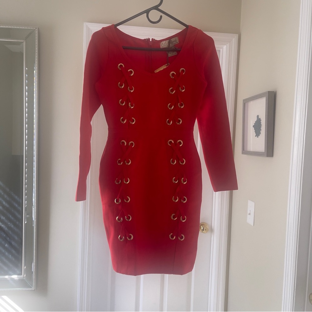 Elegant Red Lace-Up Dress